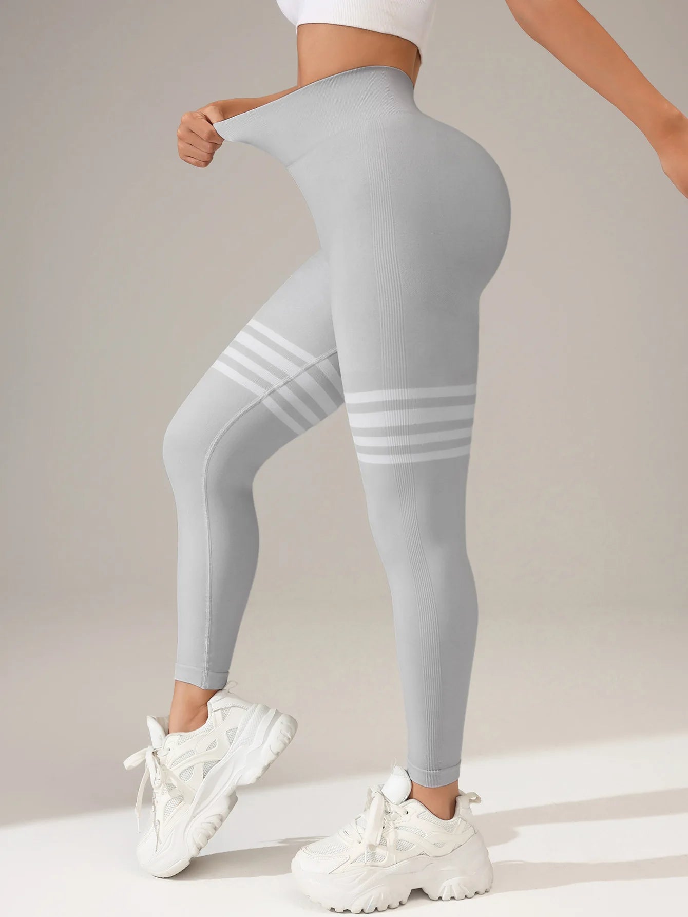 Iconic Performance Leggings