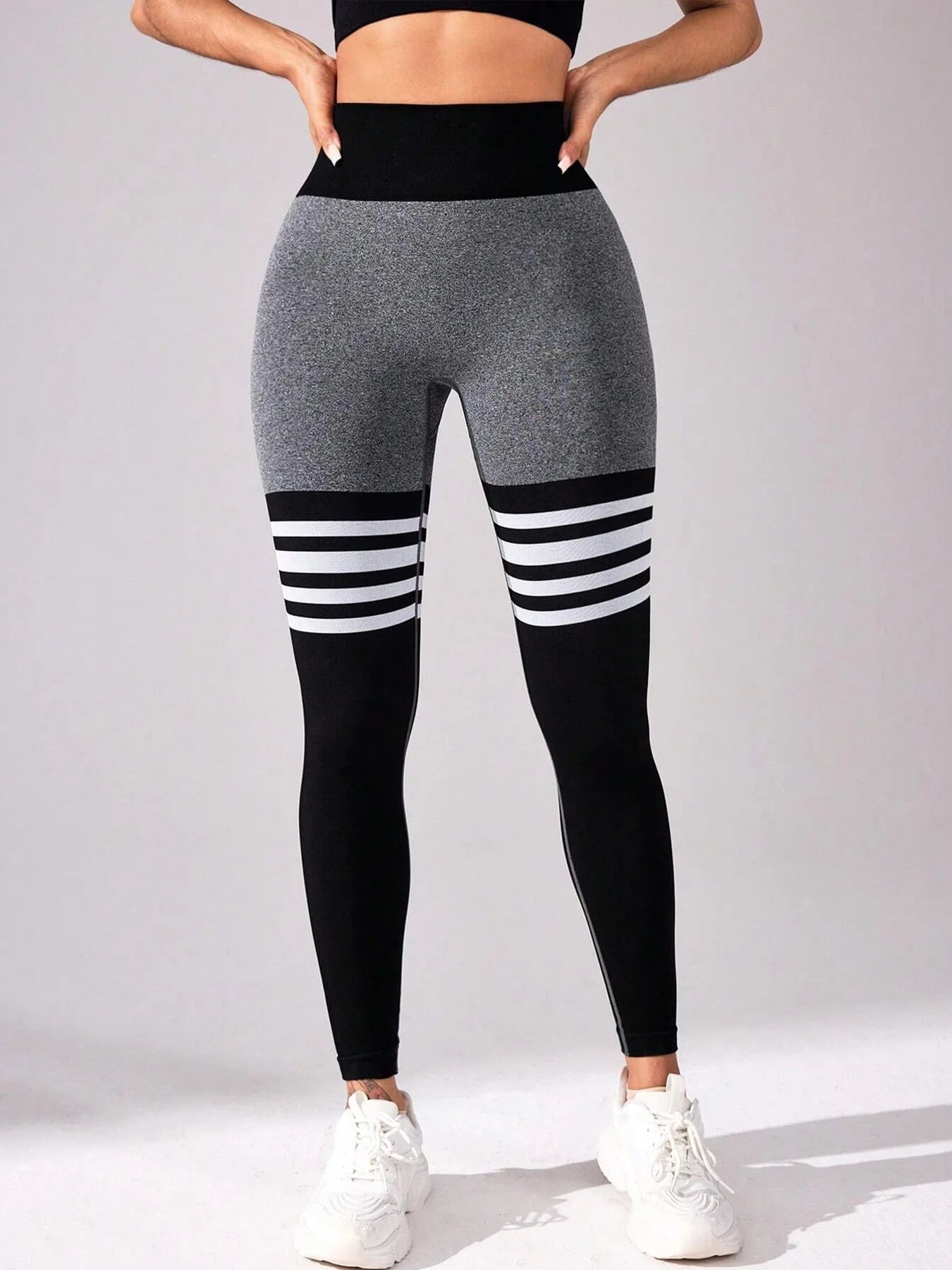 Iconic Performance Leggings