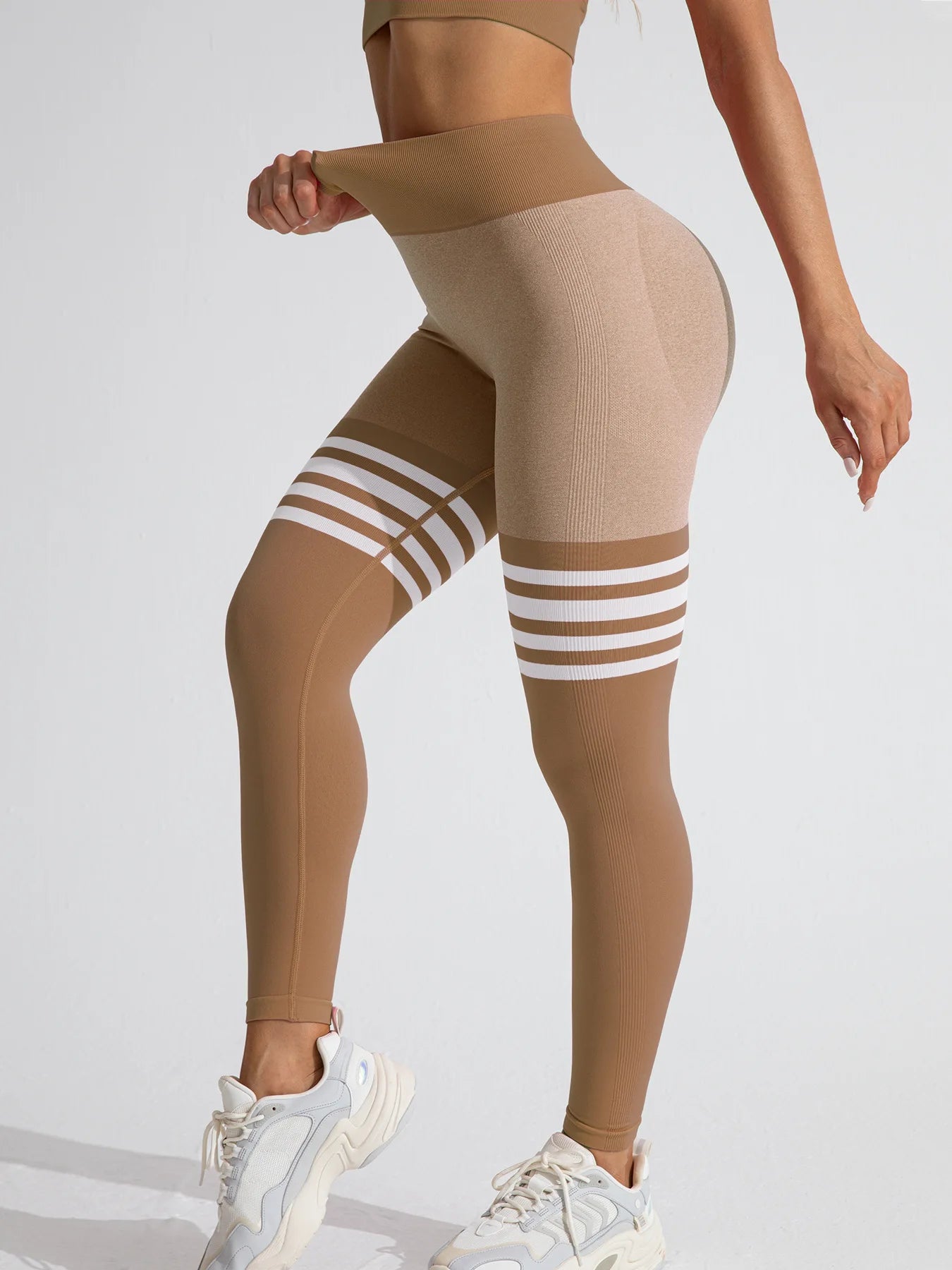 Iconic Performance Leggings